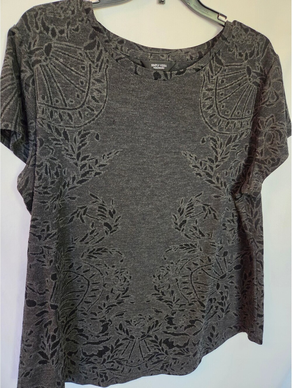 Simply Vera Vera Wang Women's XL Gray Short Sleeve Top with Floral Pattern